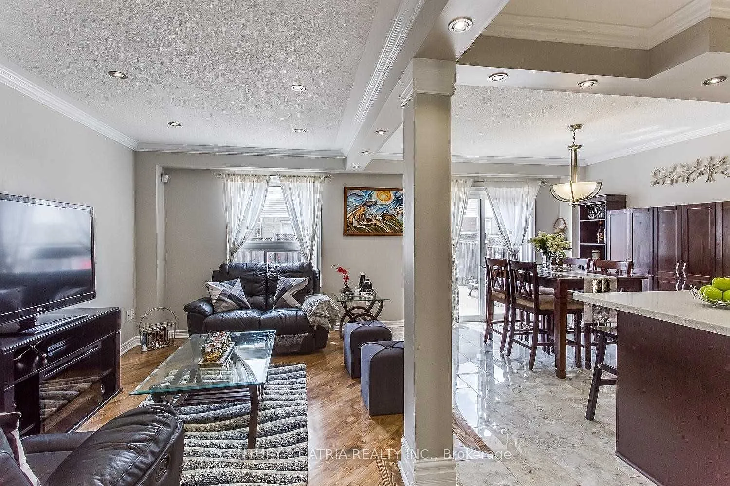3 bed, $2,700 — Photo 4