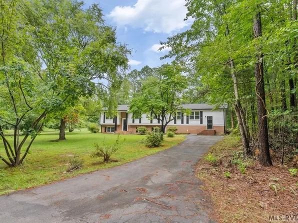 143 Valley Dr, Warrenton, NC 27589