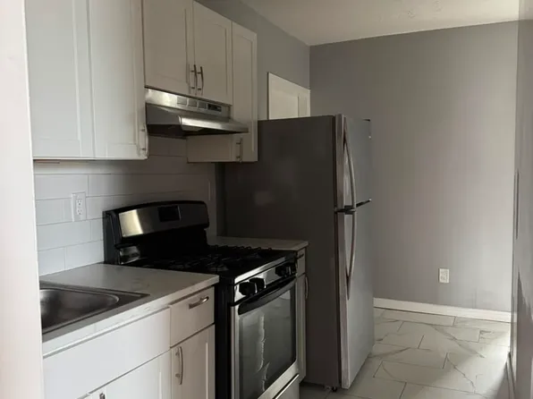 910 Dixwell Ave, Hamden, CT