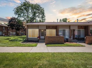 32681 5 Mile Rd, Livonia, MI 48154