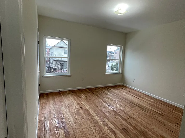 230 Palmer St #2 — Photo 4