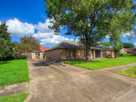3rd image of 9211 Bollingbrook Drive