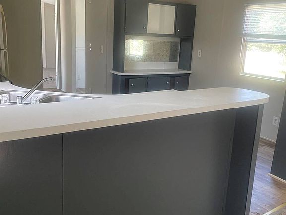 3rd image of 1015 Sandpit Rd Lot 35