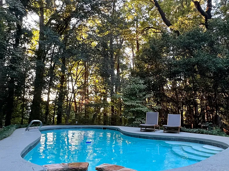 2056 Lenox Rd NE — Photo 39
