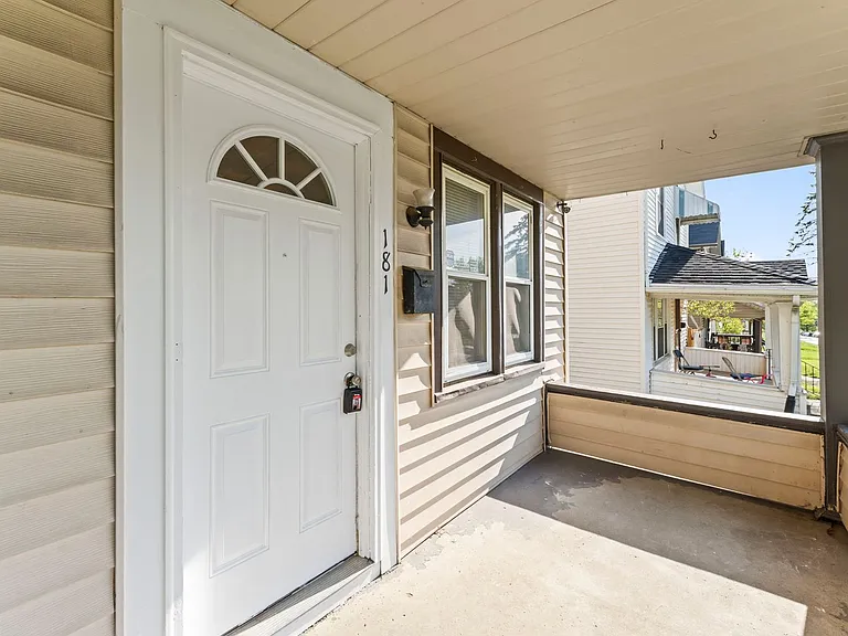 181 W Norman Ave — Photo 11