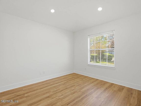 5th image of 11787 TUMBLEWEED Way