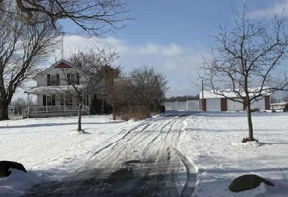 1st image of 17801 Seventeen Mile Rd