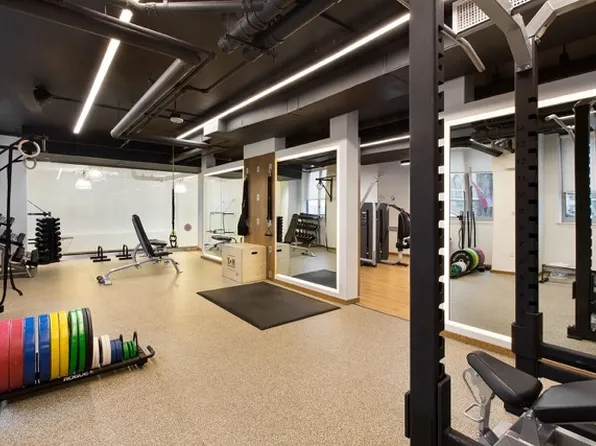 561 10th Avenue image 12 of 35