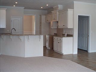3rd image of 407 Clairidge Dr