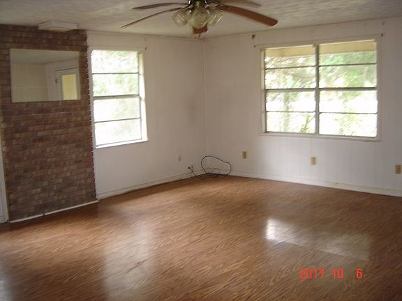 2nd image of 4855 Hwy 32 W