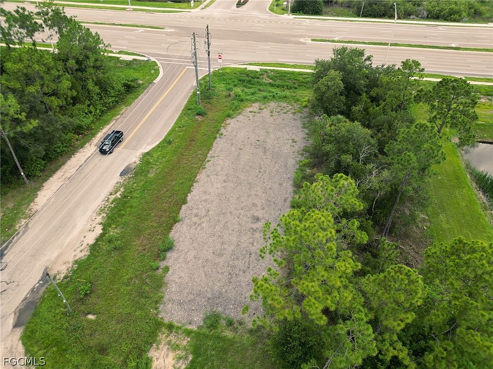 1st image of 910 Meadow Rd