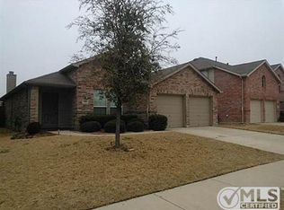 9105 Liberty Crossing Dr, Fort Worth, TX 76131