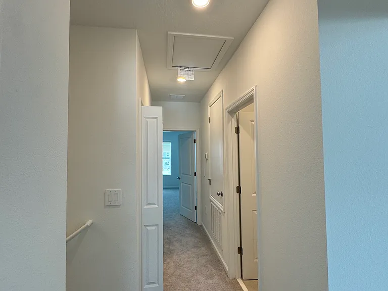 Mayfair St — Photo 18