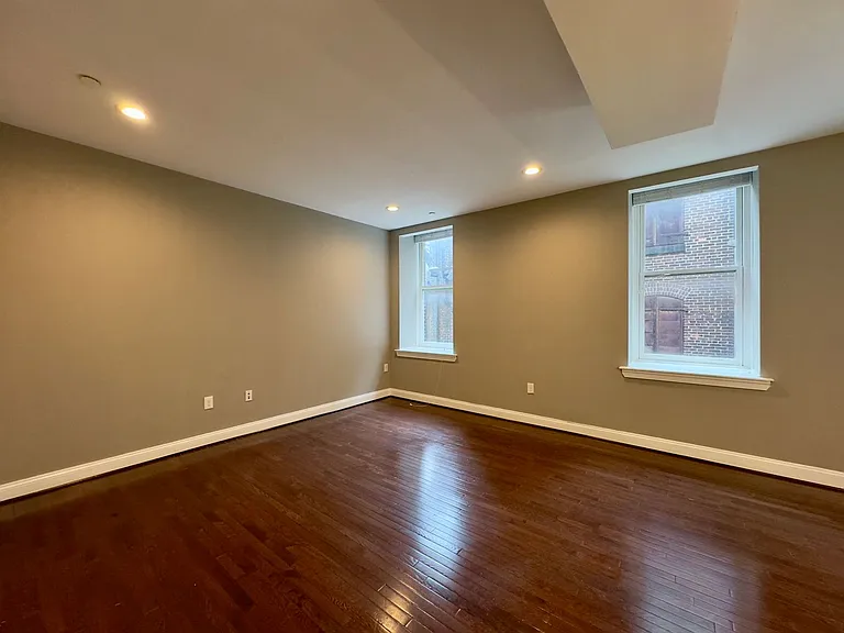 Apartment Units with In-Unit Laundry in Downtown Baltimore, MD! — Photo 34