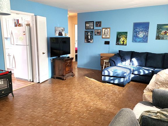 4th image of 571D Sheffield Ct