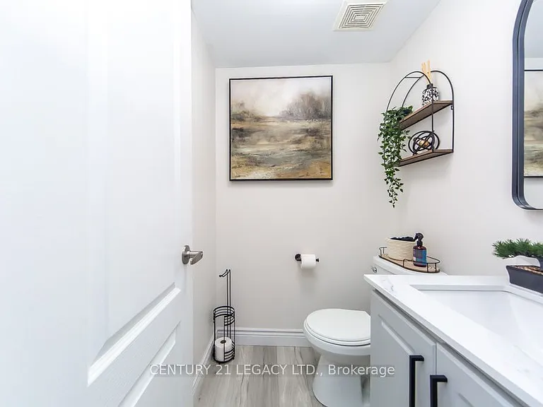 44 Tincomb Cres — Photo 17