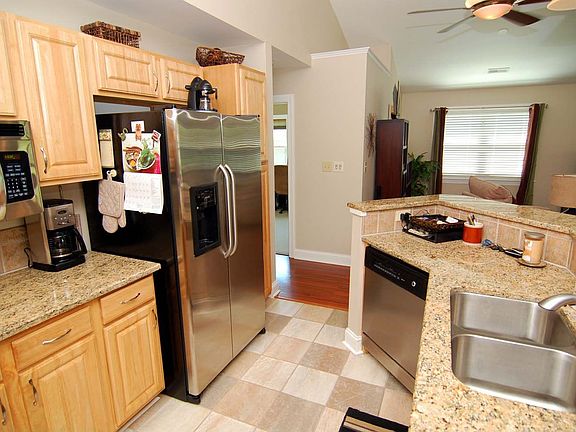 granite and tile kitchen