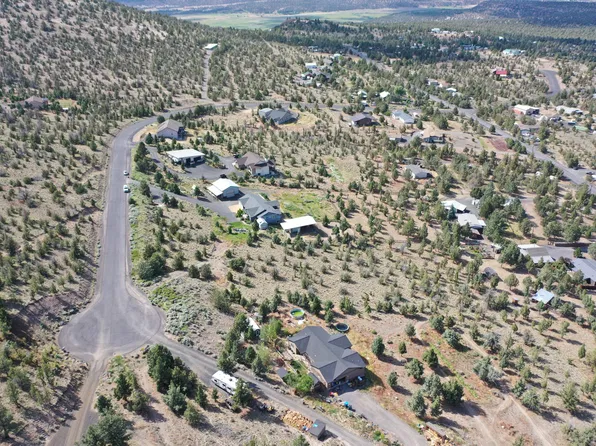1000 SE Night Hawk Ct, Prineville, OR 97754