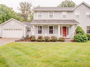 1033 Edgewood Dr, O'Fallon, IL 62269