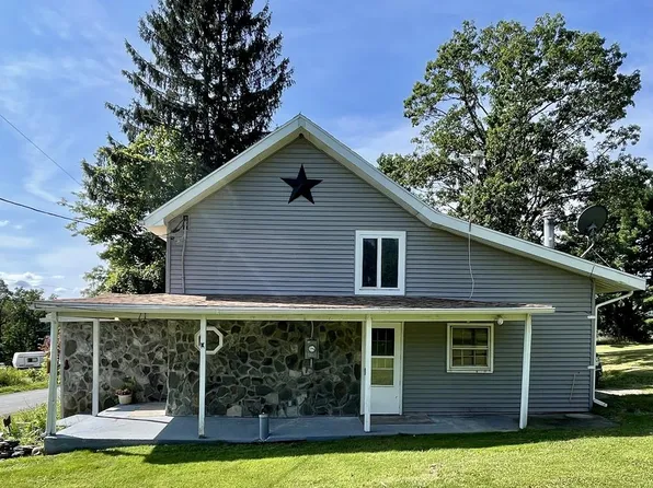 613 Granger Hill Rd, Towanda, PA 18848