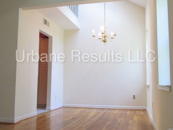 5th image of 3710 39th St NW #173