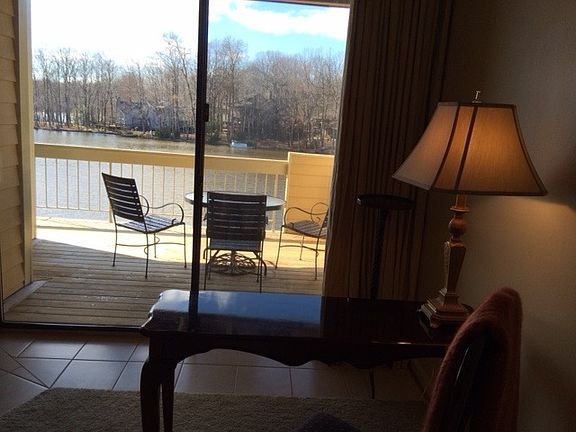 Livingroom to Balcony