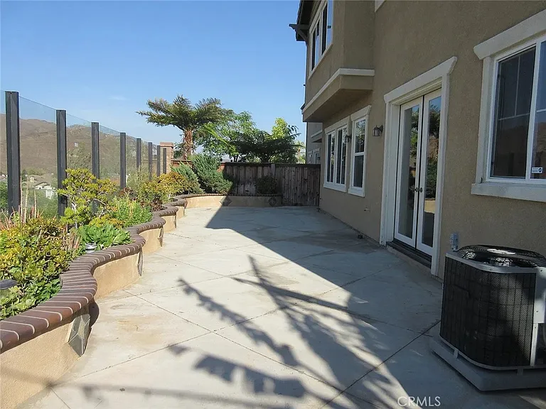 25088 Cypress St — Photo 2