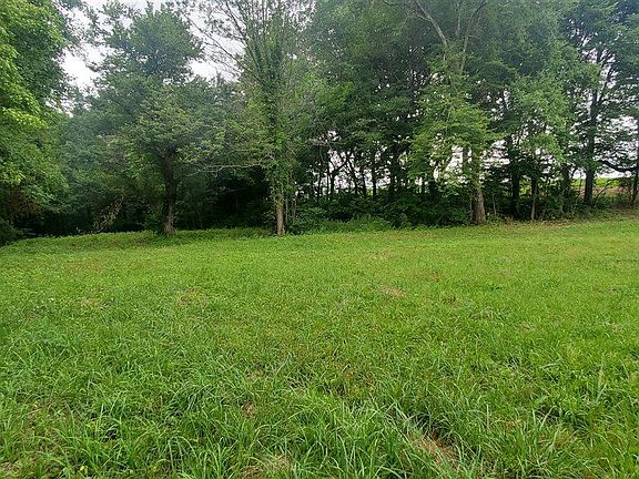 3rd image of 2563 Arlis Hale Rd