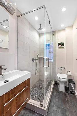 Sold by Sotheby's International Realty | media 6