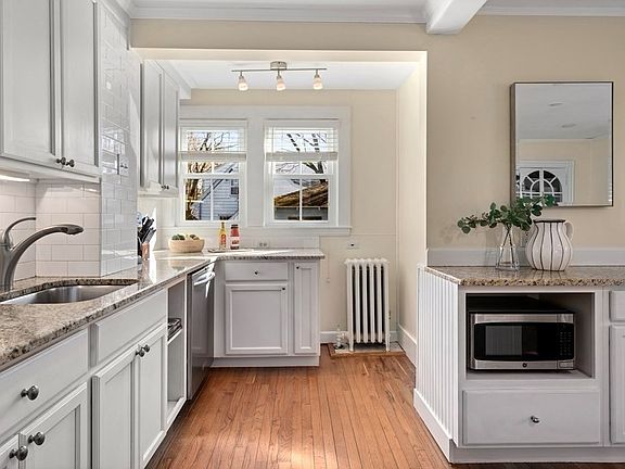 4th image of 68 Mill St Unit 68