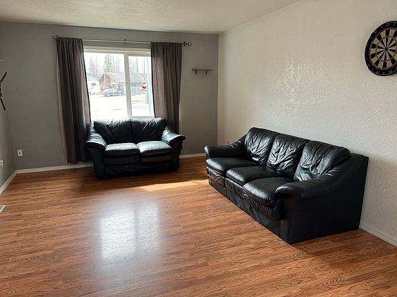 2nd image of 241 Fall Leaf Cir