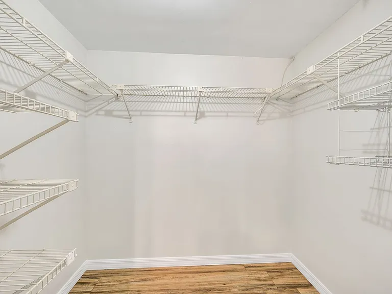 201 W Laurel St #607 — Photo 16