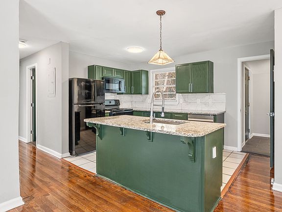 2nd image of 2137 Westover Dr