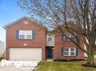 14315 Holly Berry Cir, Fishers, IN 46038
