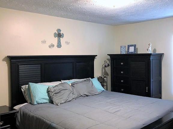 4th image of 6413 Tewksbury Dr