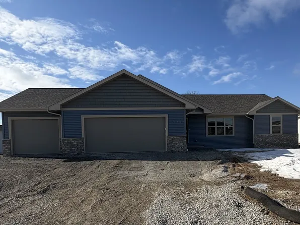 1703 Betty Jean Ln, Green Bay, WI 54313