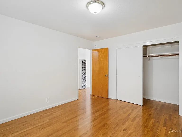 4444 Balboa St #103 — Photo 17