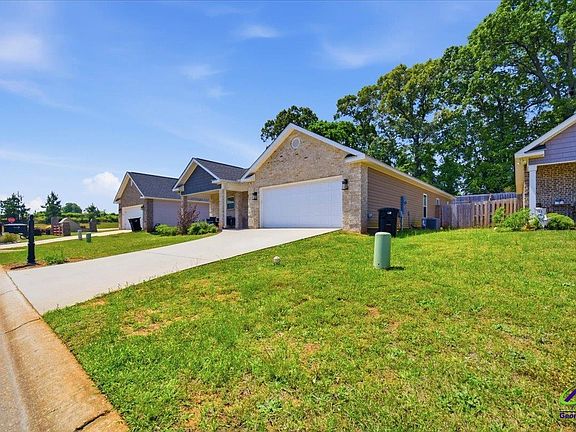 3rd image of 103 Hawks Ridge Trce