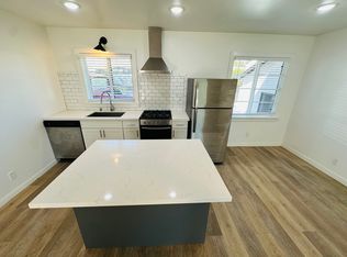 16 W Mission St #11, Santa Barbara, CA 93101