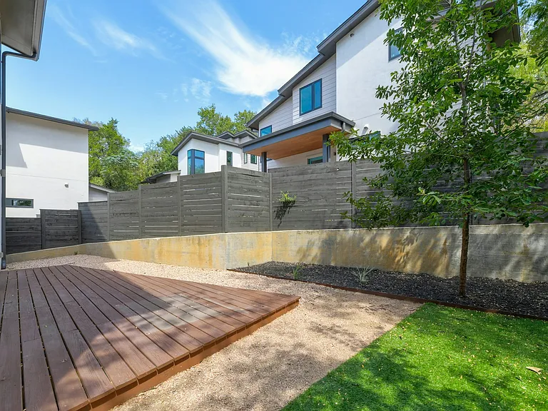 1205 Deloney St #A — Photo 24