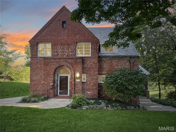 313 E Main St, Washington, MO 63090