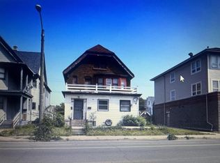 2520 W Center St, Milwaukee, WI 53206