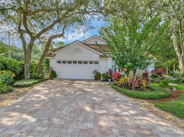 5204 Green Forest Ct, Tampa, FL 33647