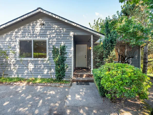 16327 Broadway Ave, Snohomish, WA 98296