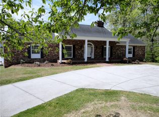 201 E Fork Rd, Jamestown, NC 27282