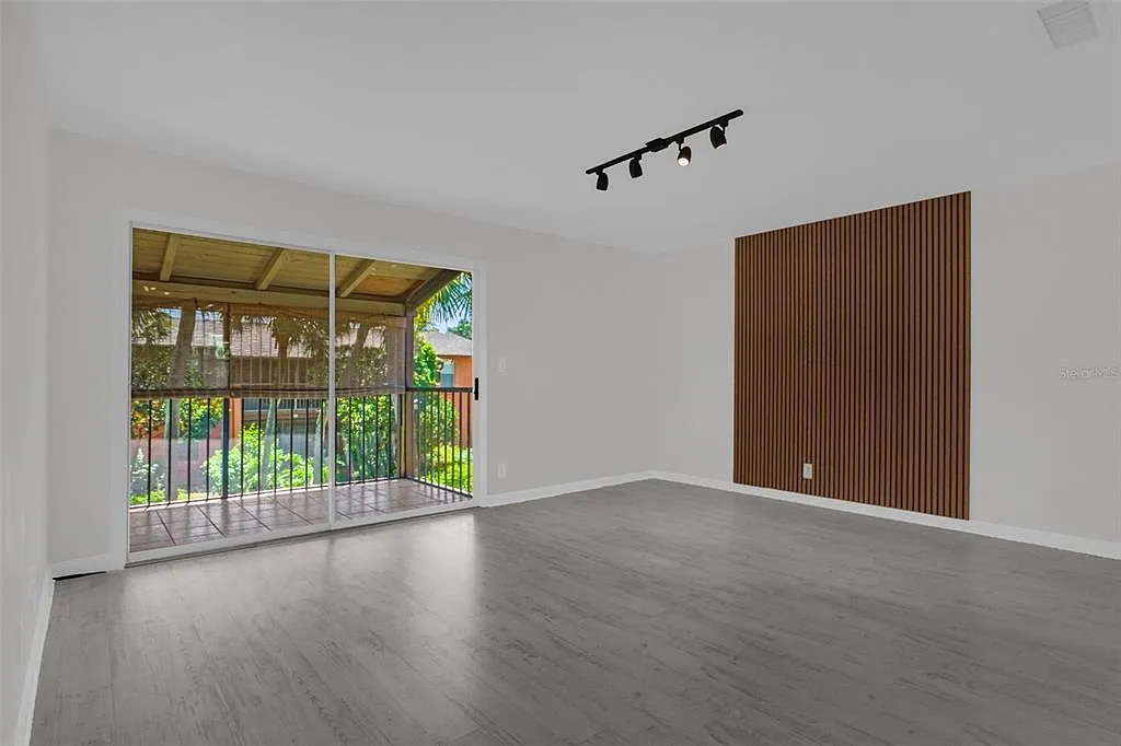 1 bed, 1.0 bath, 633 sqft, $1,450 — Photo 3