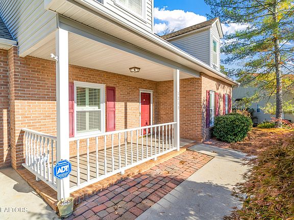 2nd image of 1215 Fujii Farm Ln