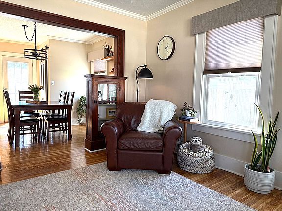 3rd image of 1132 Union St