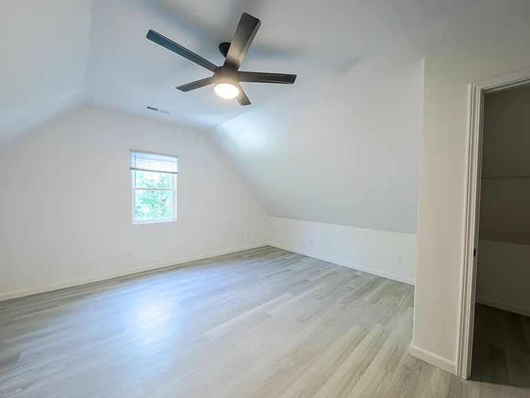 2620 May St #6 — Photo 6