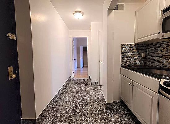 3rd image of 118-75 Metropolitan Ave #5E